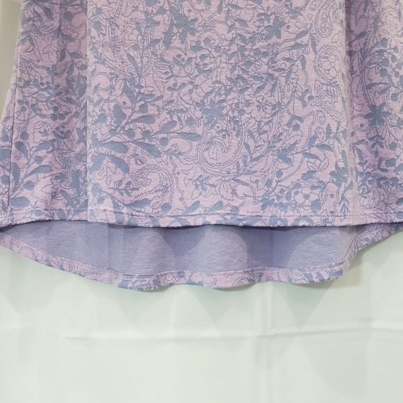 Top - Picture 2 of 4